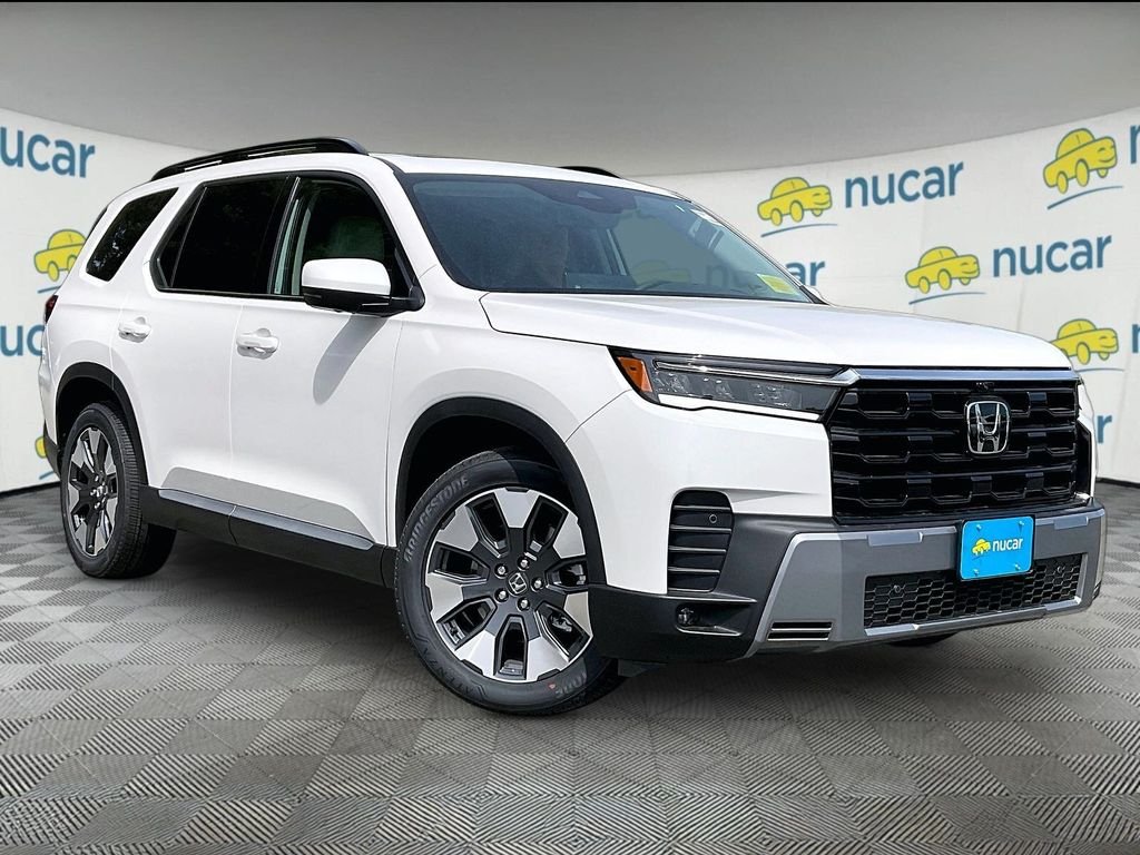 2026 Honda Pilot Touring AWD's photo