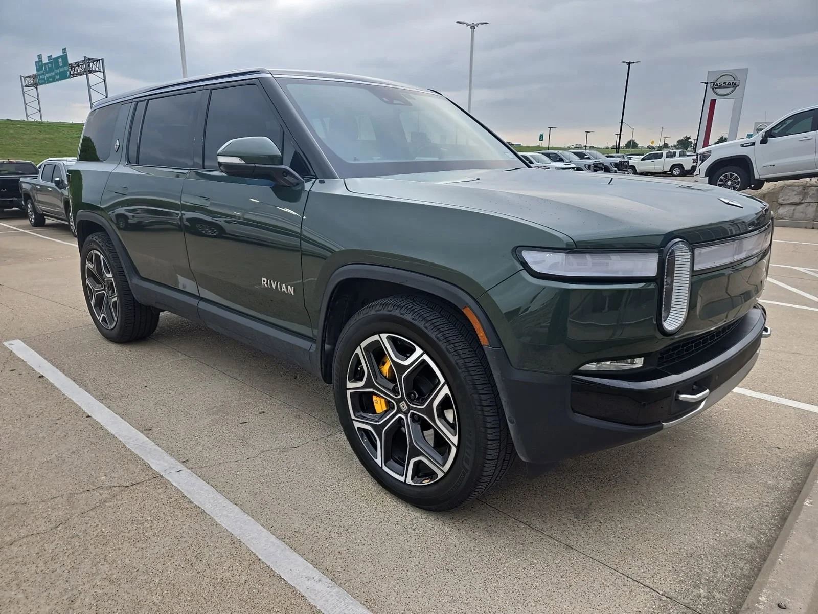 Used 2023 Rivian R1S Adventure with VIN 7PDSGABAXPN008368 for sale in Fort Worth, TX