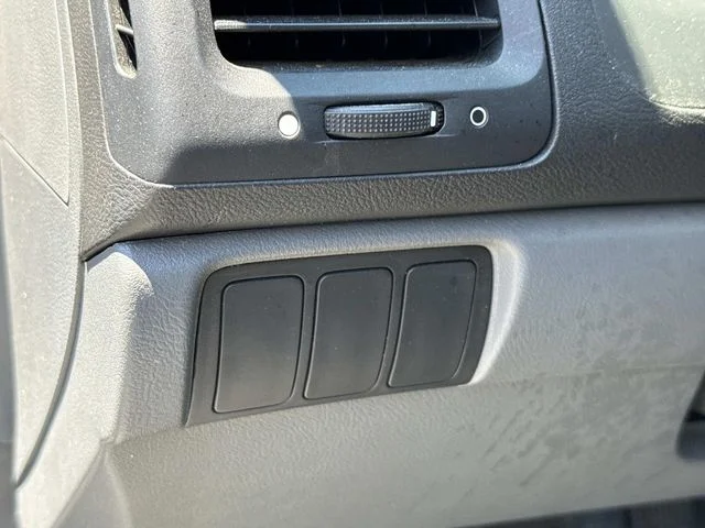 Used 2007 Silver Honda SE image 27