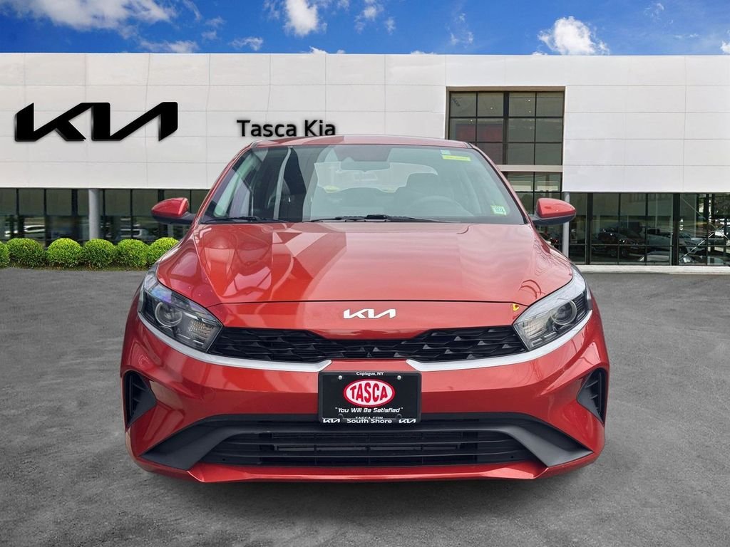 Used 2023 Red Kia LXS image 2