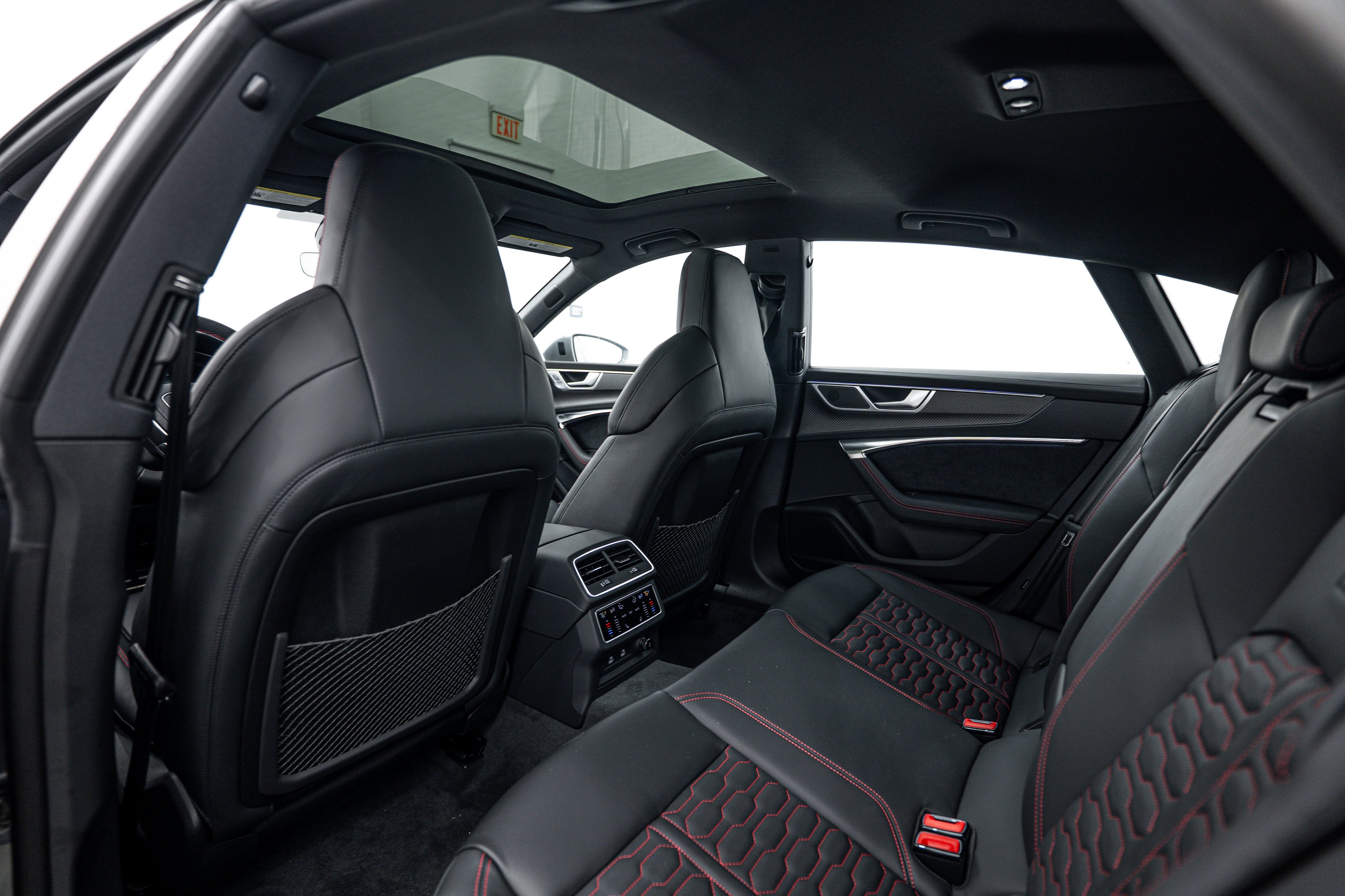 New 2026 Daytona Gray Audi performance image 22