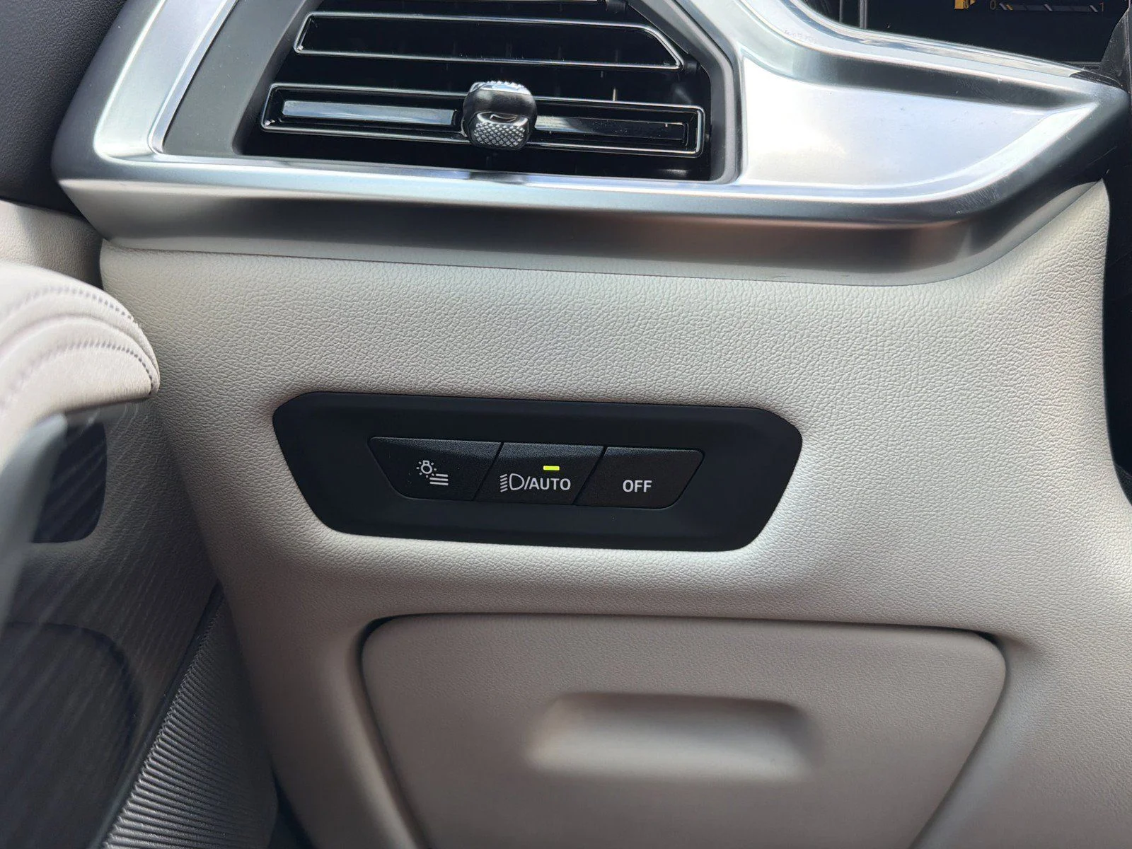 New 2026 Brooklyn Grey Metallic BMW xDrive40i image 33