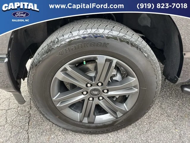 Used 2023 Black Ford XLT image 13