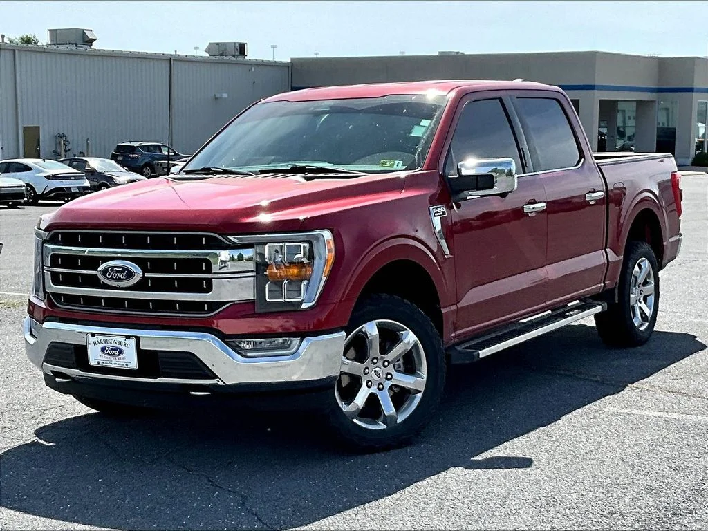 Used 2022 Red Ford Lariat image 3