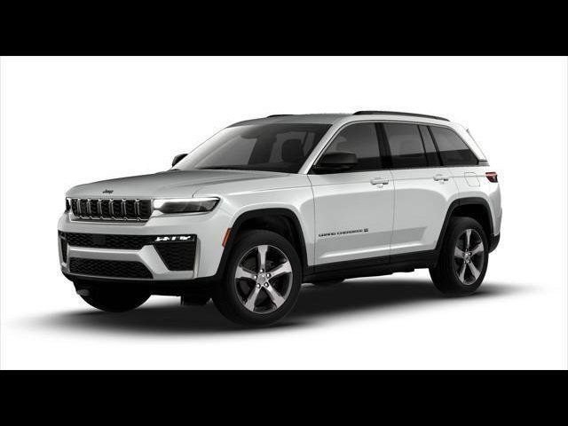 New 2026 Silver Zynith Exterior Paint Jeep Limited image 13