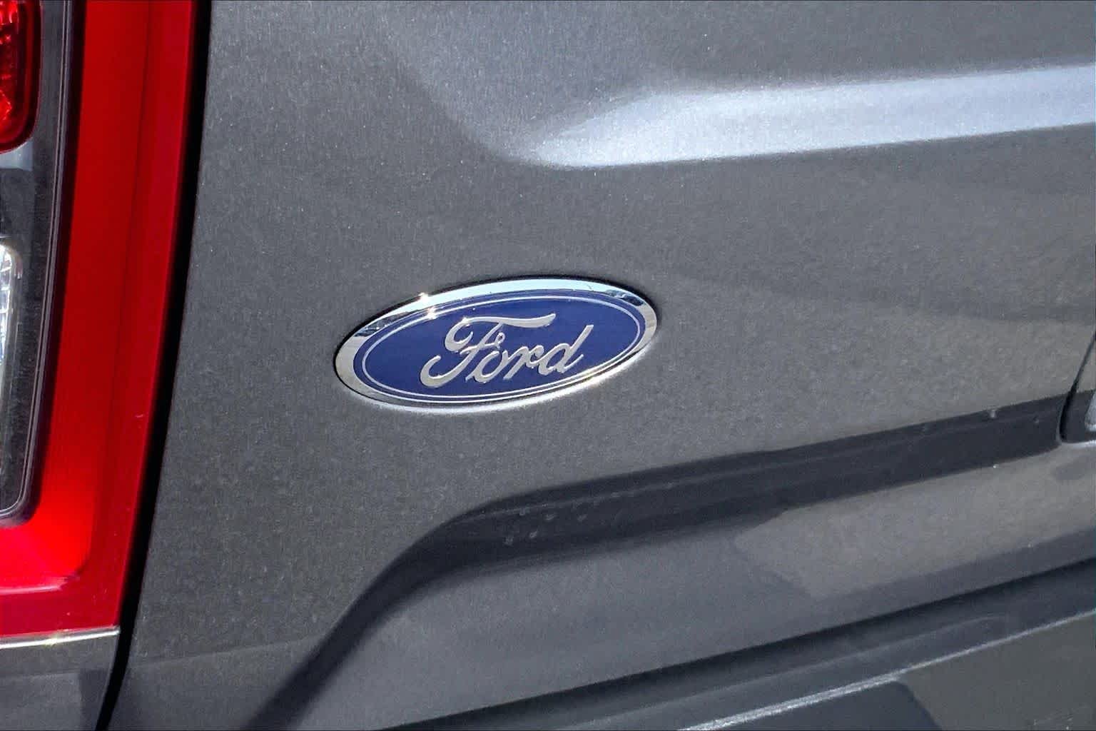 Used 2025 Carbonized Gray Metallic Ford Big Bend image 9