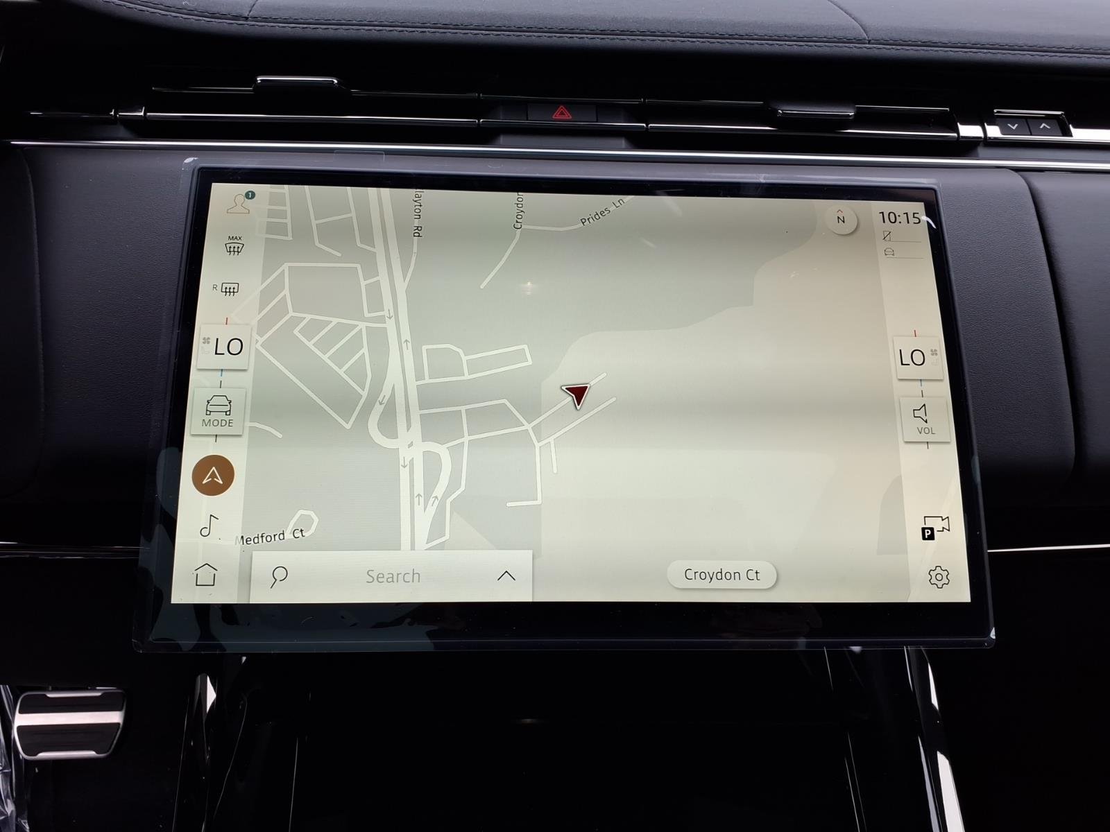 New 2026 Santorini Black LAND ROVER Dynamic SE image 12