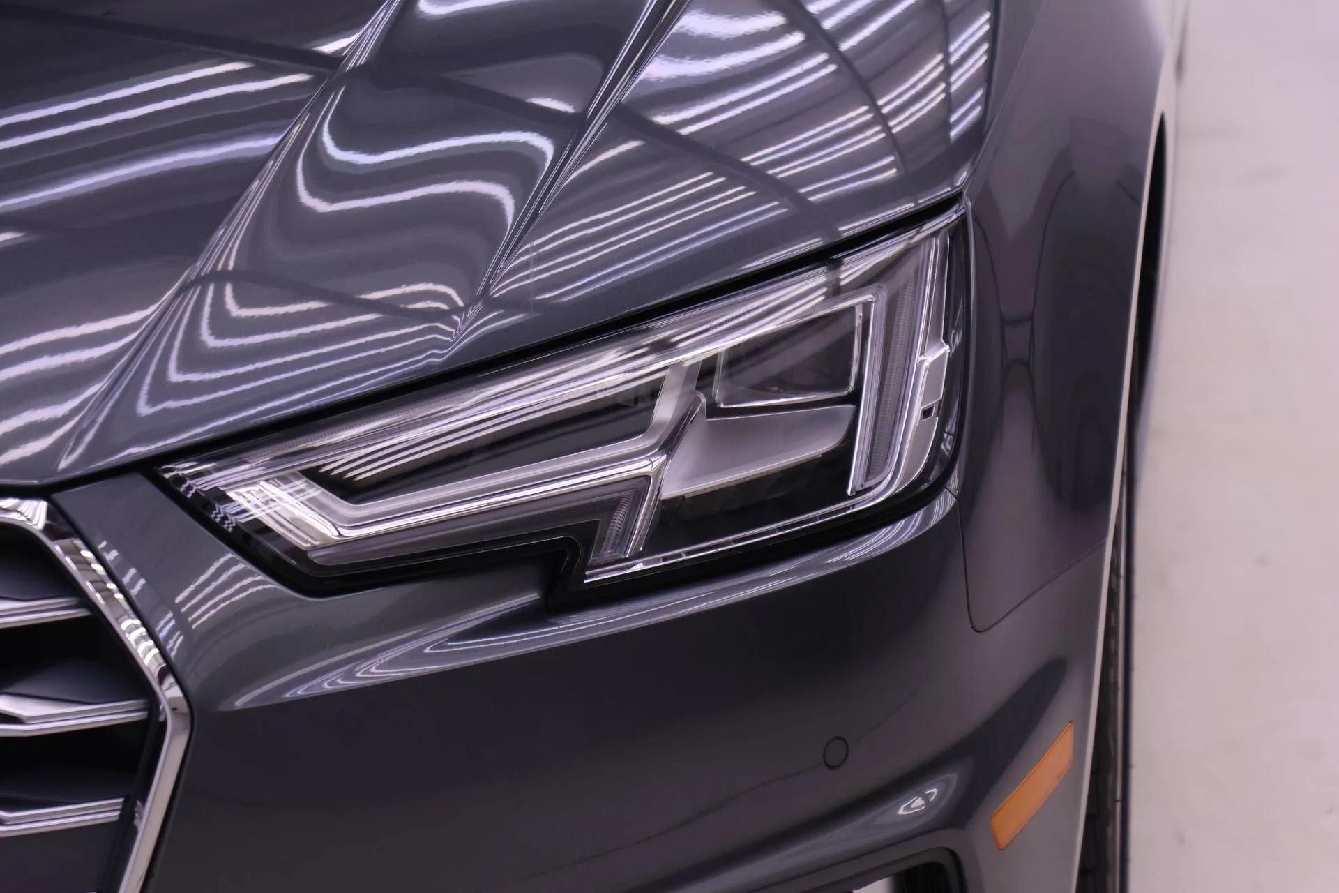 Used 2019  Audi 3.0T Premium Plus image 25