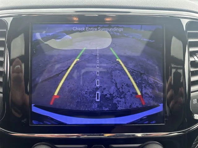 Used 2019 White Jeep Overland image 17