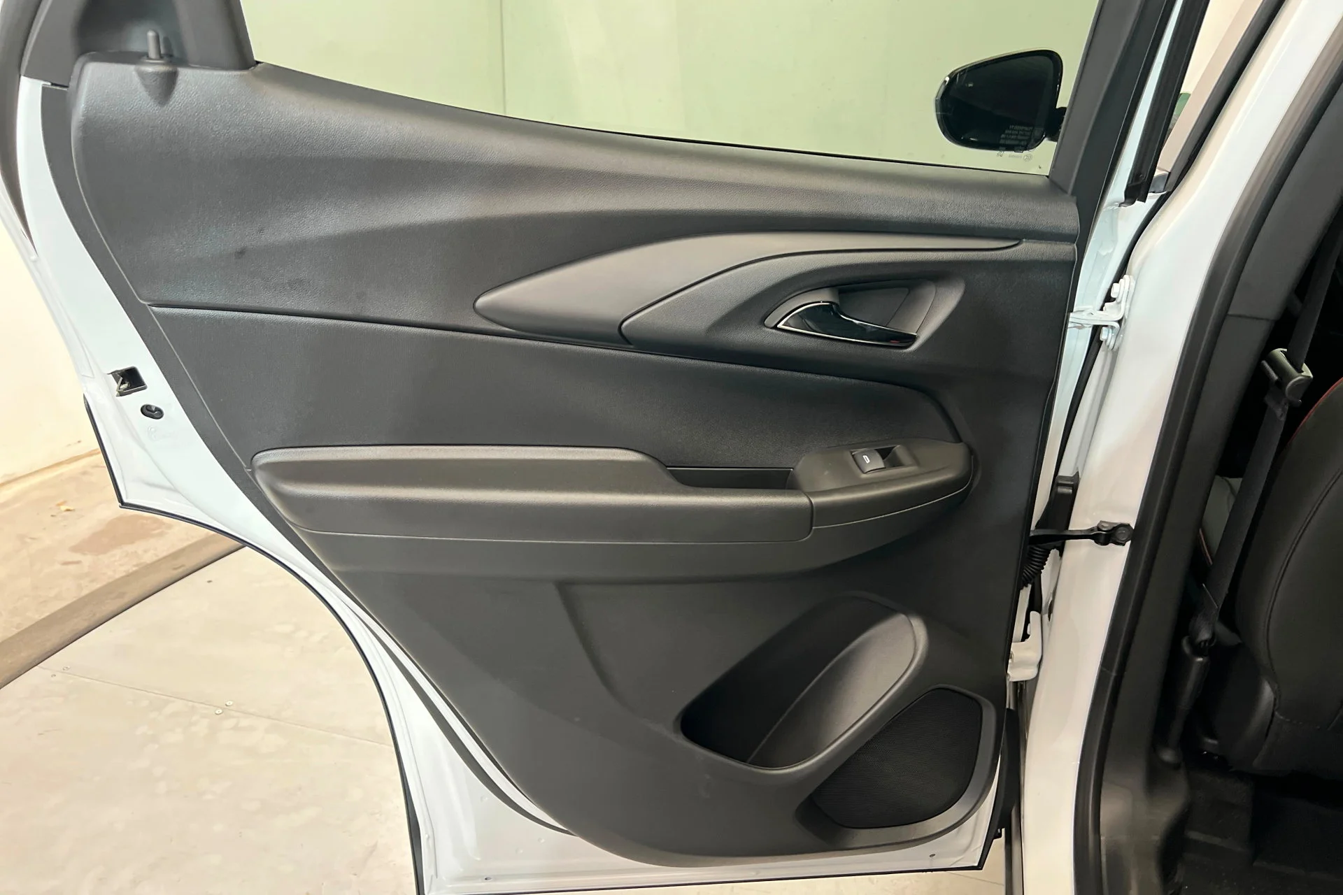 New 2026 Iridescent Pearl Tricoat Chevrolet RS image 18