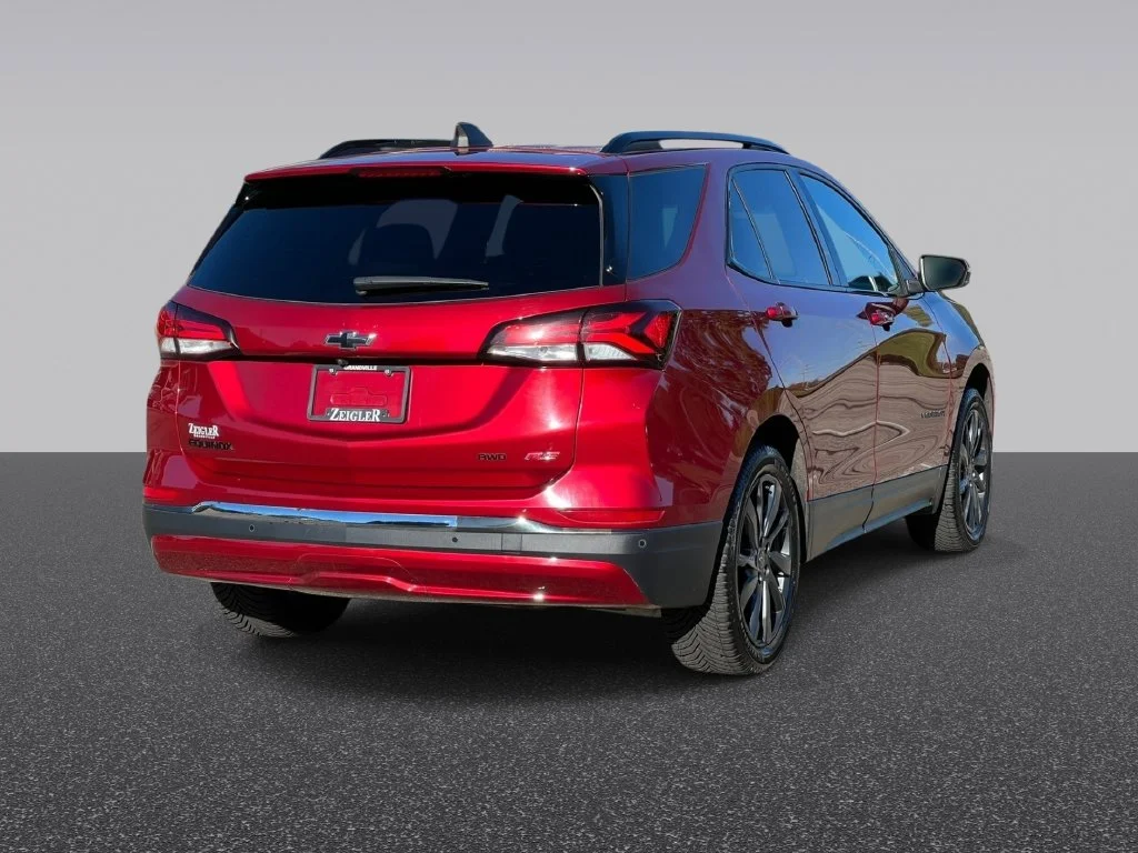 Used 2023 Red Chevrolet RS image 4