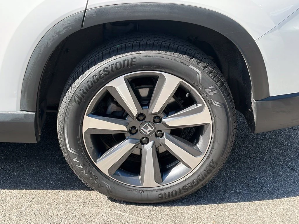 2023 Honda Pilot Touring - Photo 8