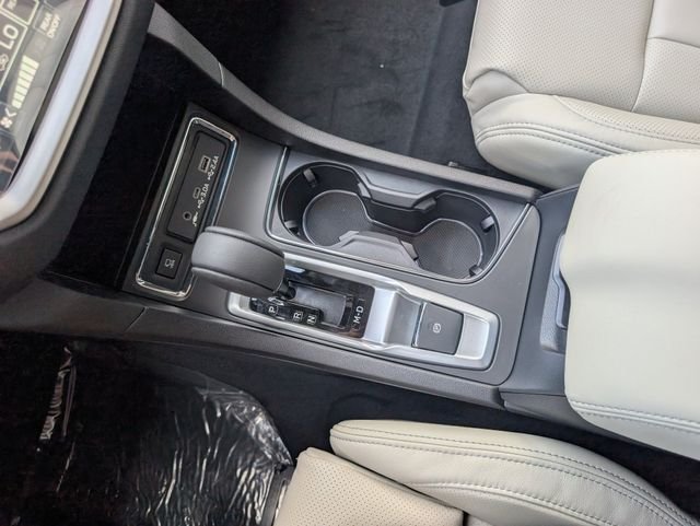 New 2026 CRYSTAL BLACK SILICA Subaru Limited 7-Passenger image 14