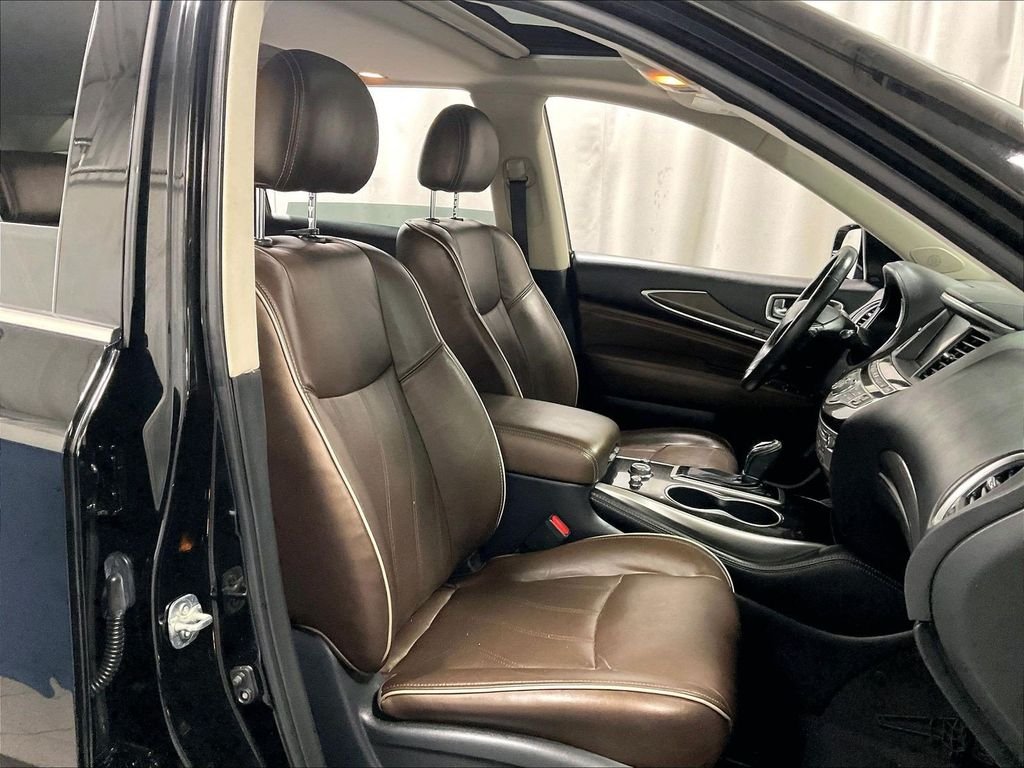 Used 2019 Black INFINITI LUXE image 11