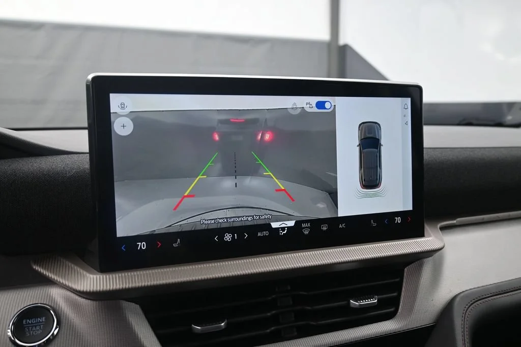 2025 Ford Explorer Active - Photo 26