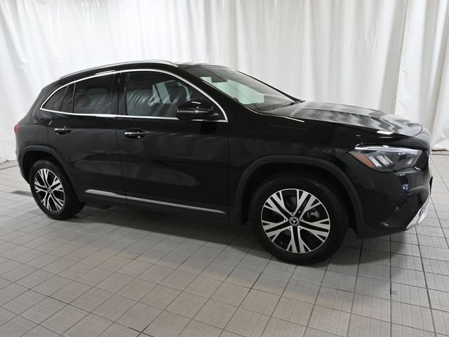 Used 2025  Mercedes-Benz GLA 250 image 14