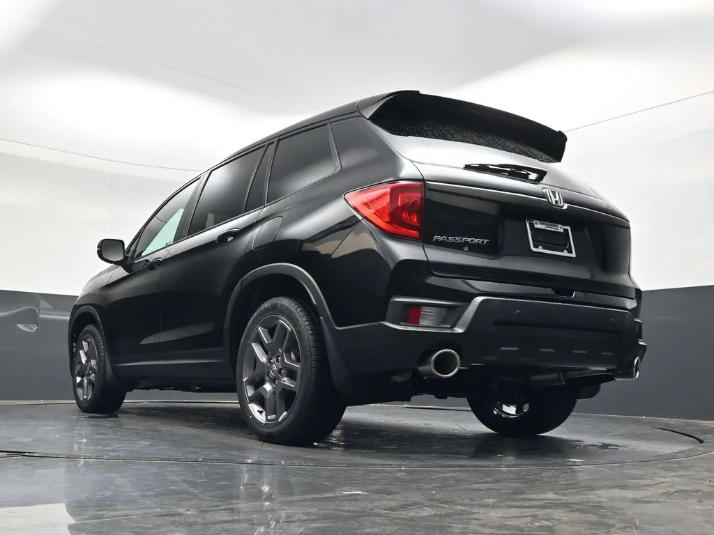 Certified Used 2022 Crystal Black Pearl Honda EX-L image 30