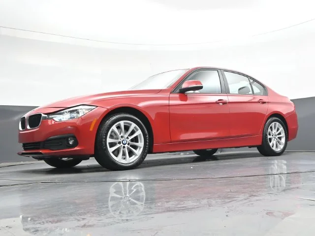Used 2018 Red BMW 320i image 36