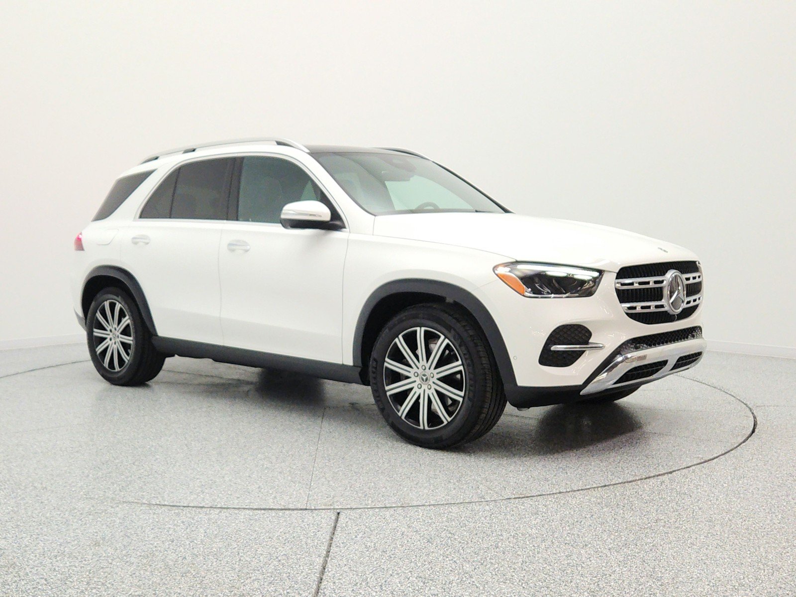 Certified Used 2024 Polar White Mercedes-Benz GLE 350 4MATIC® SUV image 3