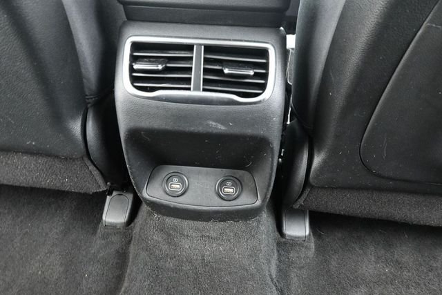 Used 2023 Gray Hyundai SEL image 34