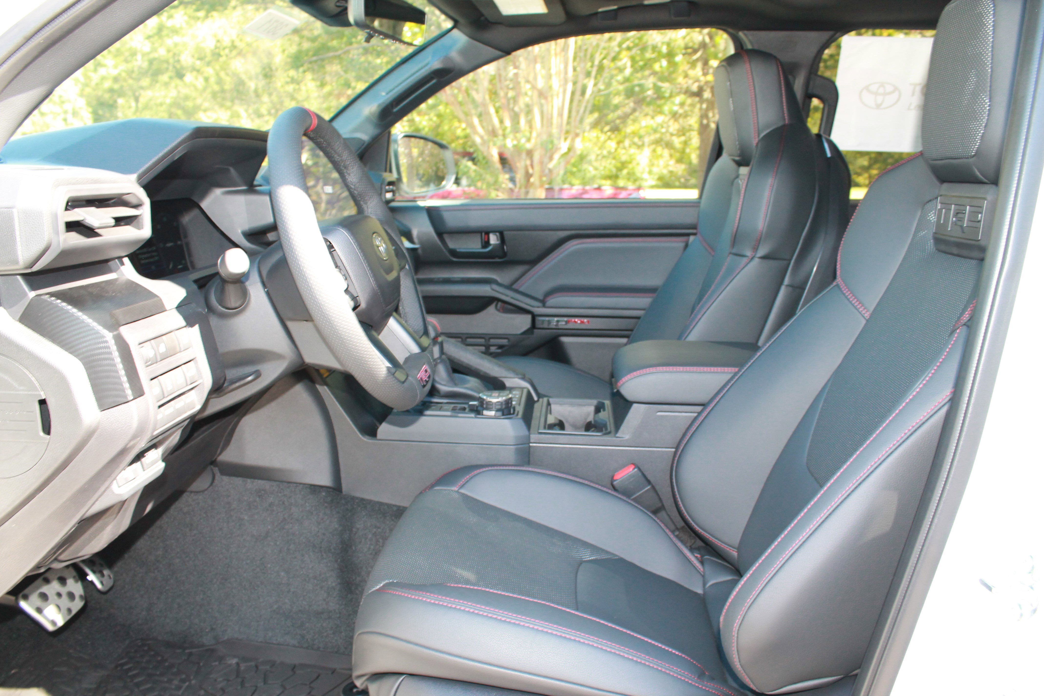 2025 Toyota Tacoma TRD Pro - Photo 19