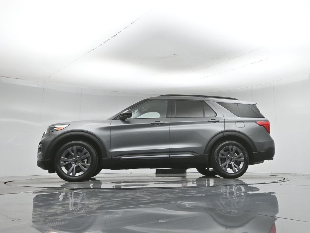 Used 2023 Gray Ford XLT image 8