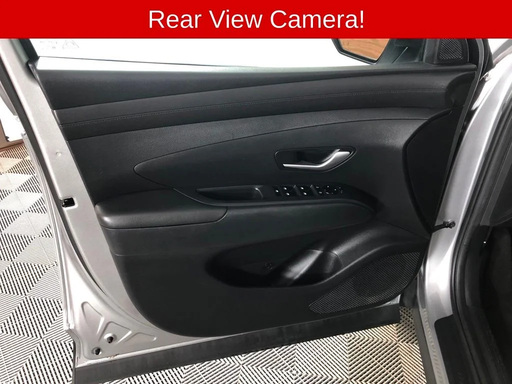 Used 2025 Silver Hyundai SEL image 10