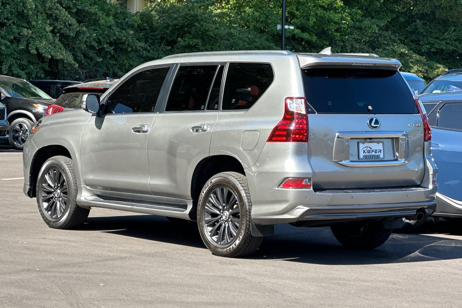 Used 2022 Silver Lexus 460 image 6