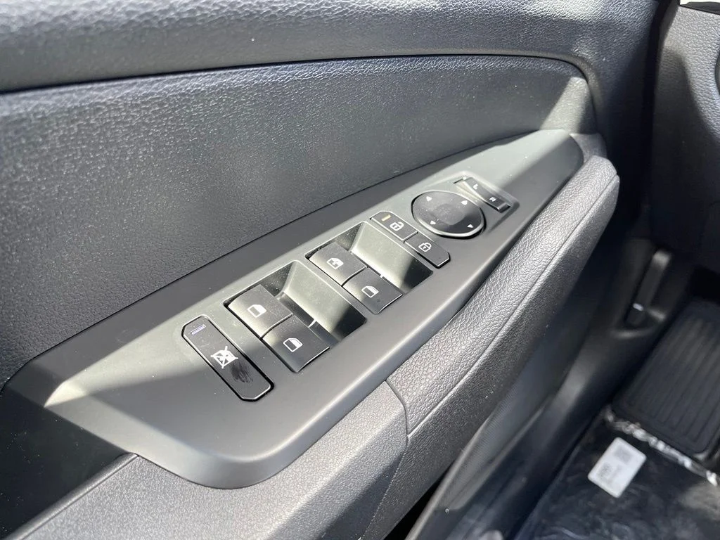 New 2026 Black Kia LX image 20