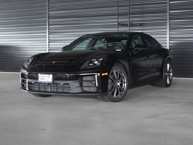 2025 Porsche Panamera 