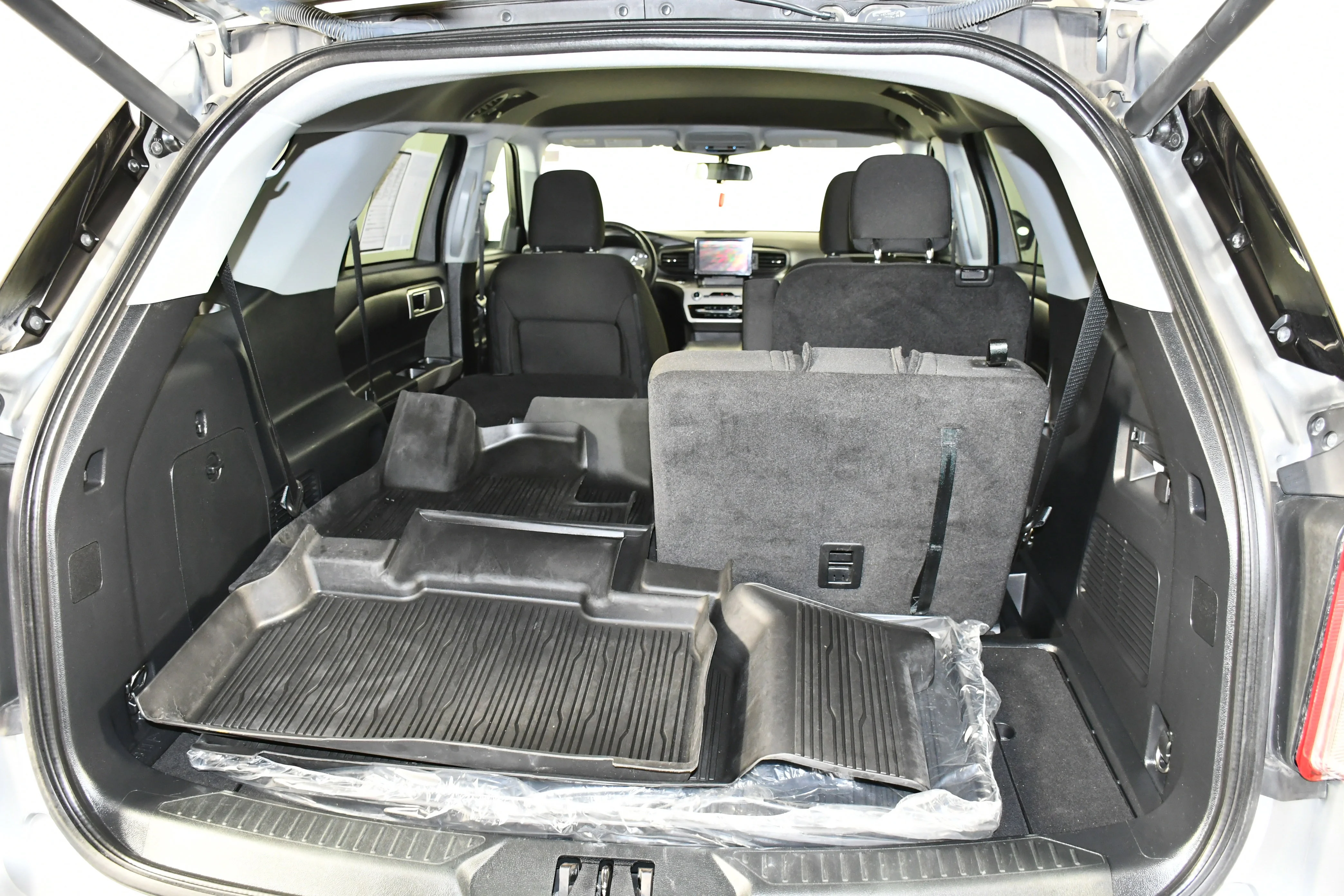 Used 2023 Silver Metallic Ford XLT image 49