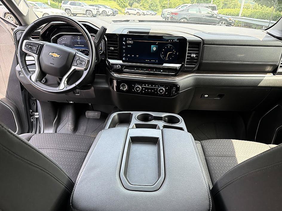 Used 2023 Sterling Gray Metallic Chevrolet LT image 18