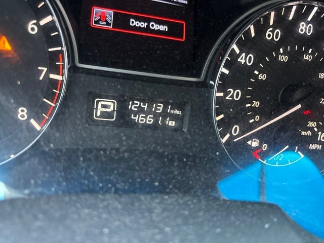 Used 2015 Super Black Nissan 2.5 S image 21