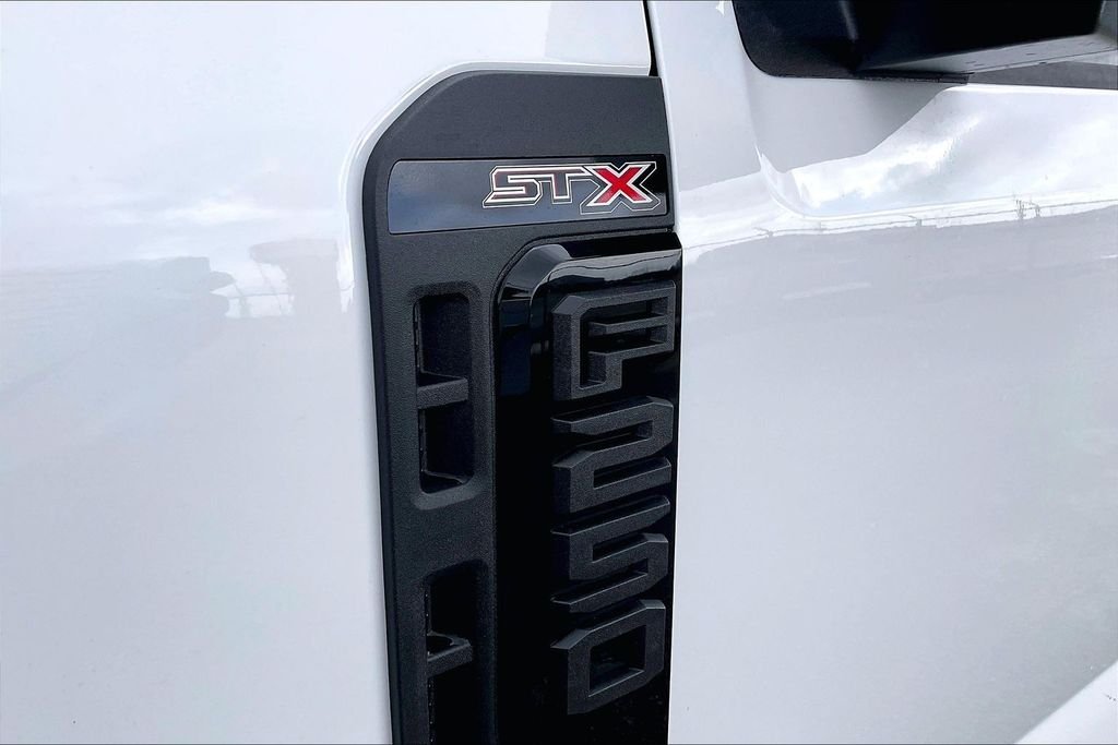 New 2026 Ford Super Duty F-250 XL 4D Crew Cab