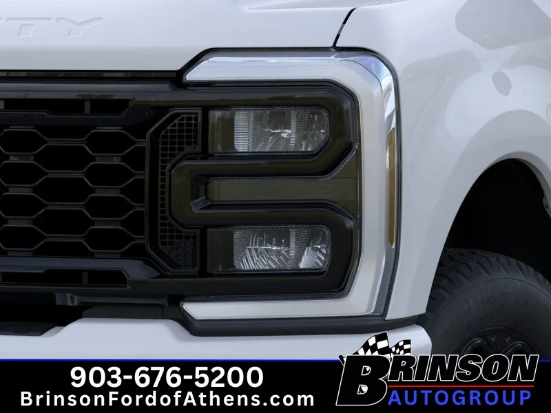 New 2026 Oxford White Ford XLT image 18