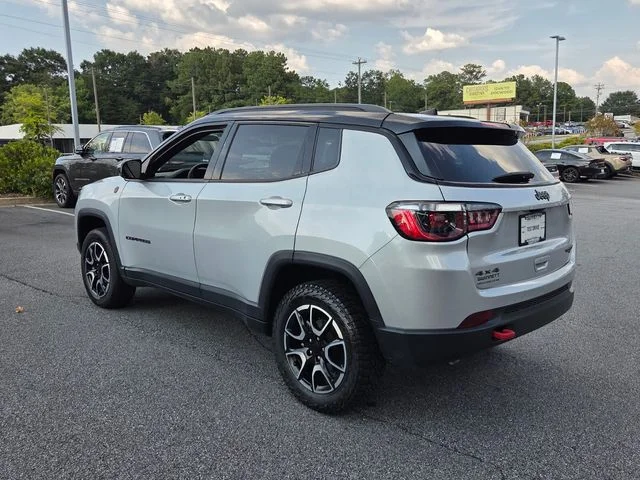 Used 2024 Silver Jeep Trailhawk image 6