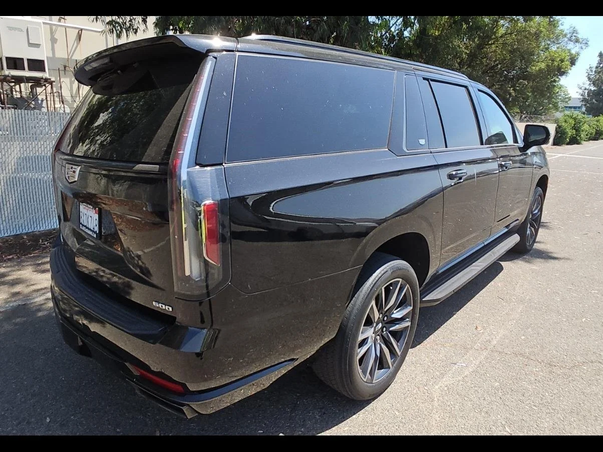 Used 2021 BLACK RAVEN Cadillac Sport image 20