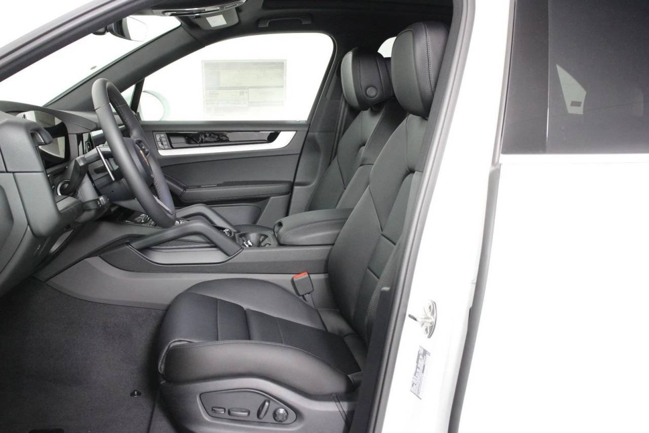 Certified Used 2026 White Porsche  image 5