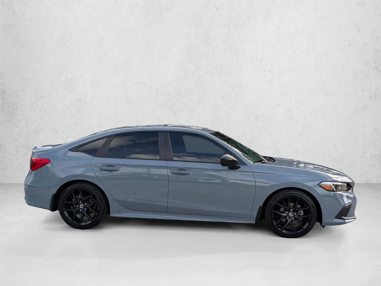 Used 2024 Silver/Gray Honda Sport image 4