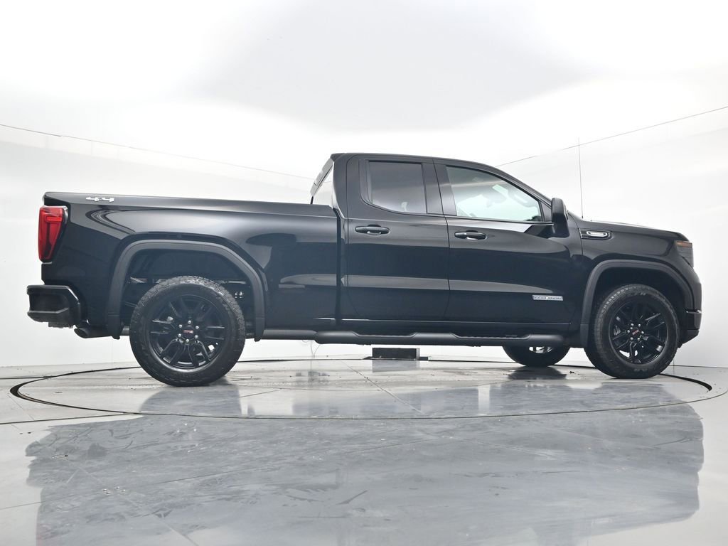 New 2026 Onyx Black GMC Elevation image 24