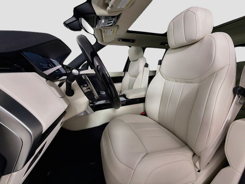 New 2026 Santorini Black Land Rover SE image 22