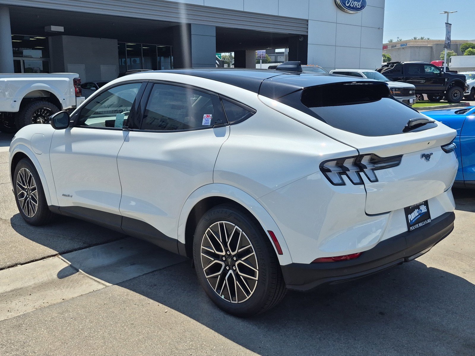 New 2026 Star White Metallic Tri-coat Ford Premium image 4