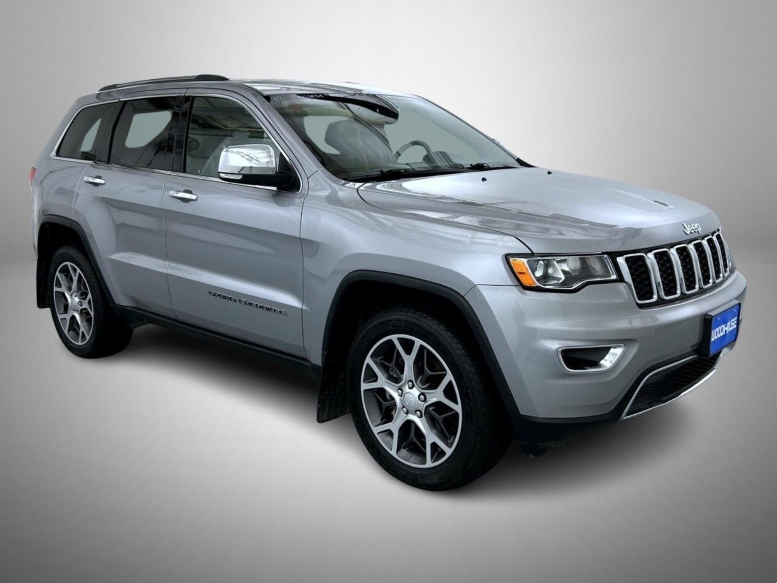 Used 2019 Silver Jeep Limited image 3