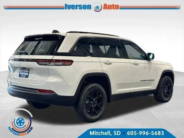 New 2026 Bright White Clearcoat Jeep Laredo image 8