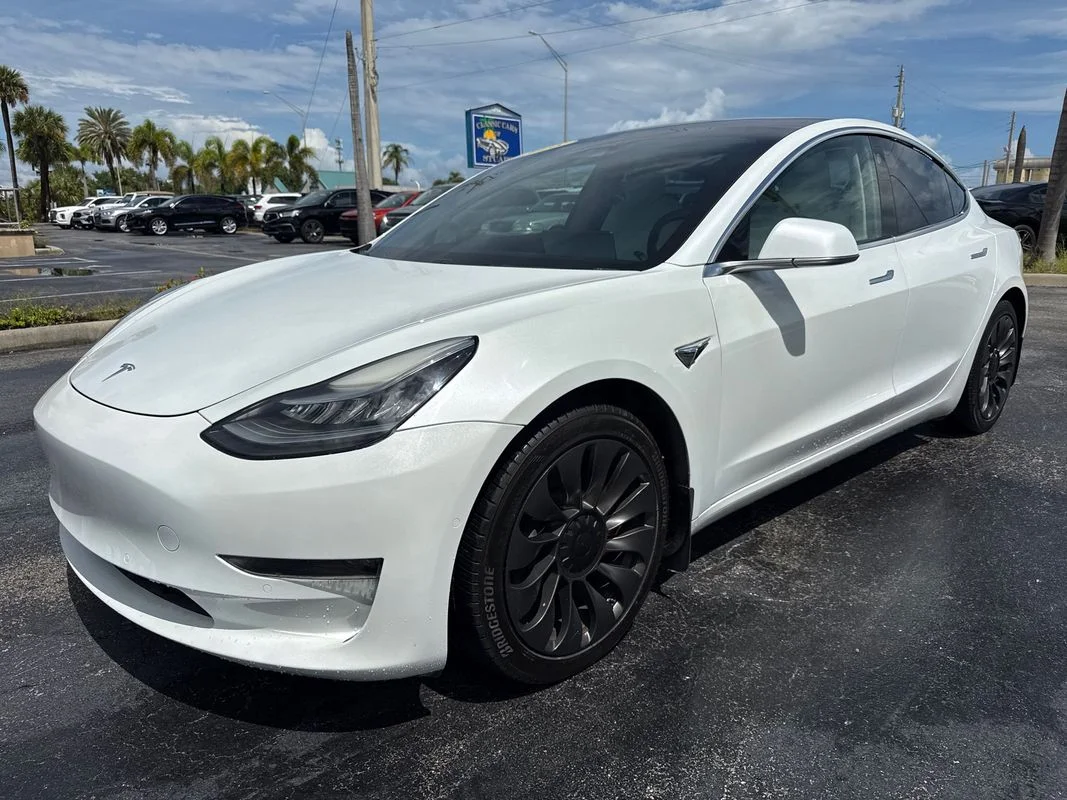 2018 Tesla Model 3 AWD photo