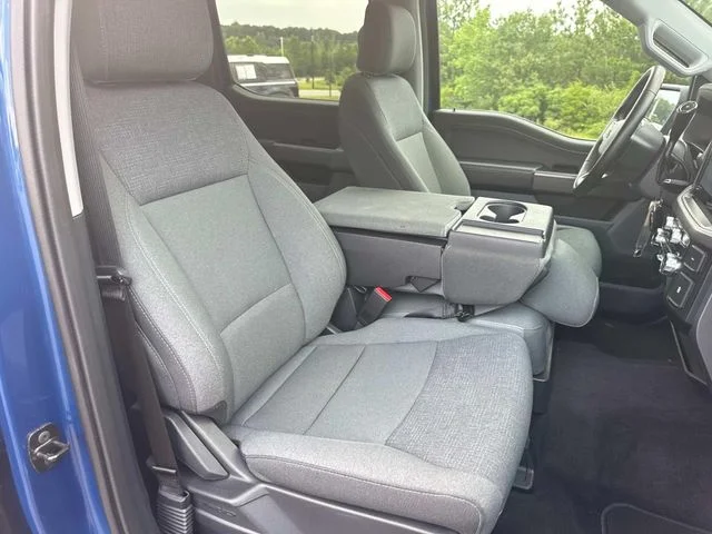 Used 2025 Blue Ford XLT image 23