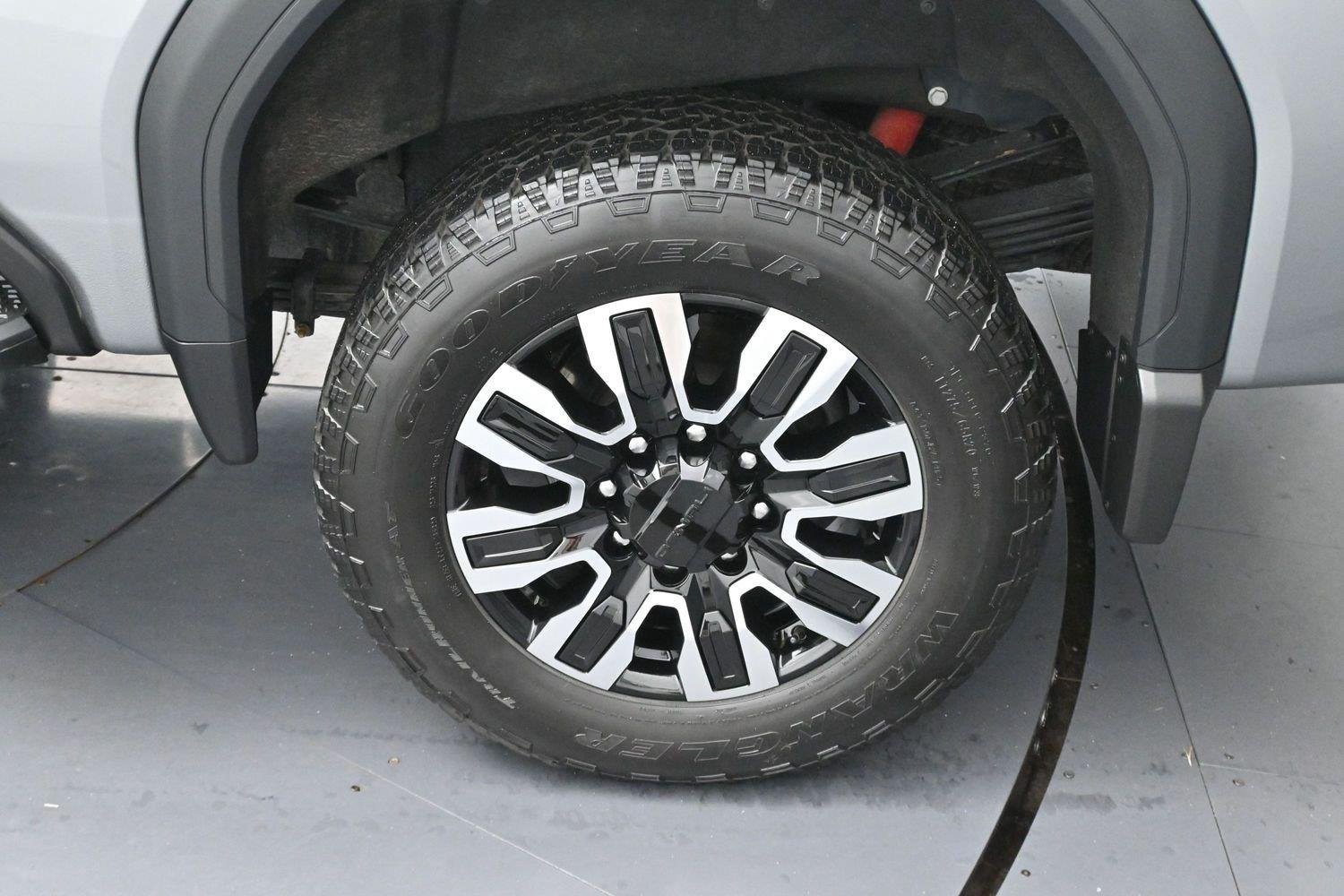 Used 2026 Sterling Metallic GMC Denali Ultimate image 36