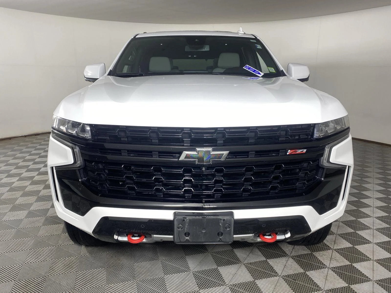 Used 2023 Summit White Chevrolet Z71 image 2