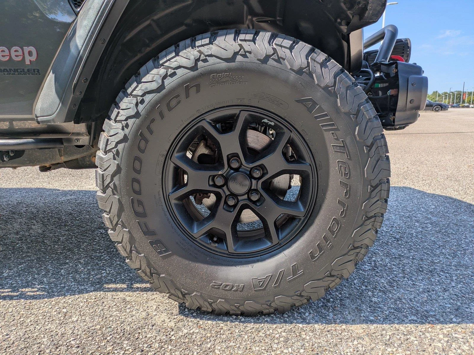 Used 2018 Granite Crystal Metallic Clearcoat Jeep Rubicon image 11