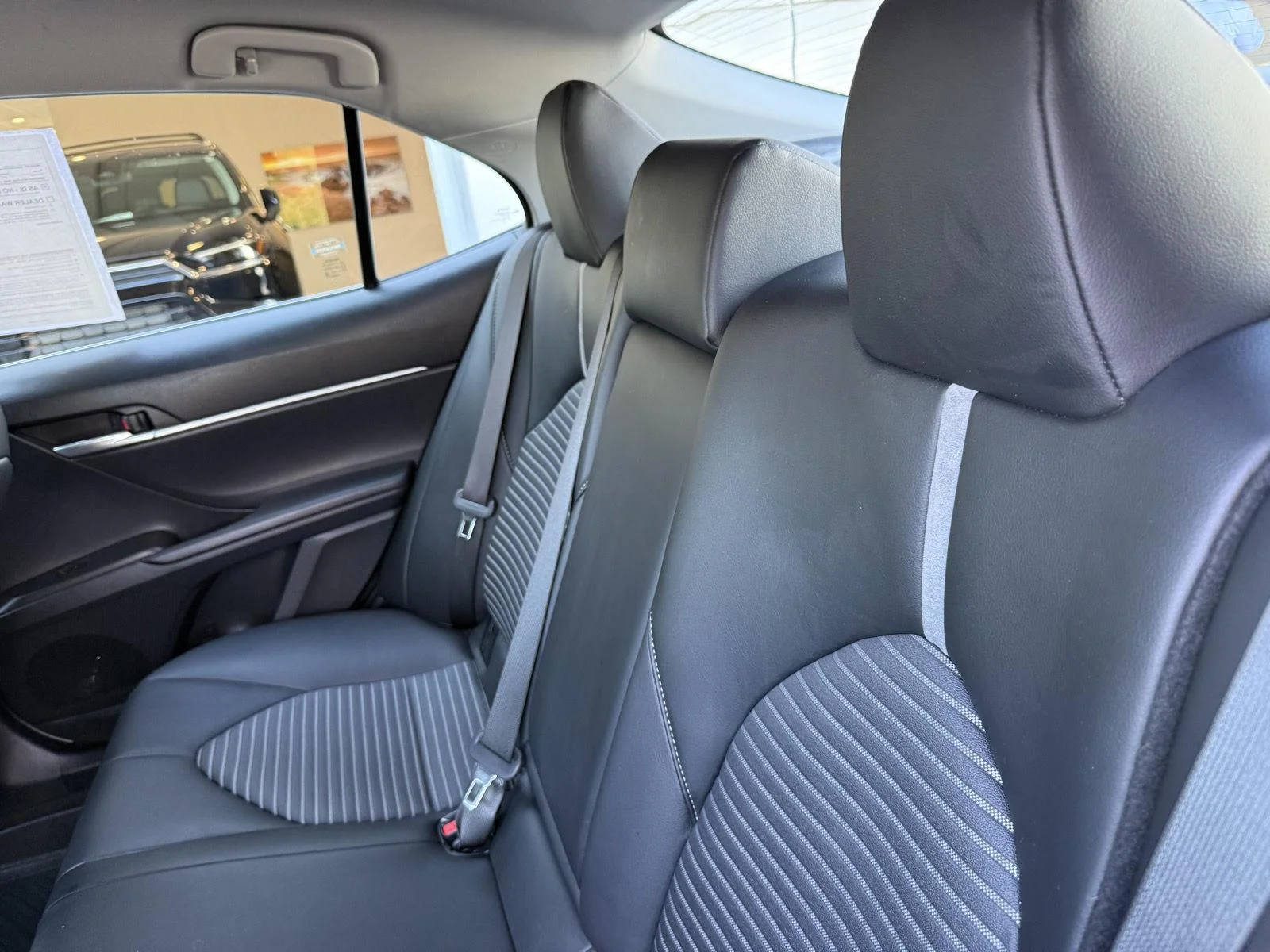 Used 2023 Ice Cap Toyota SE image 13